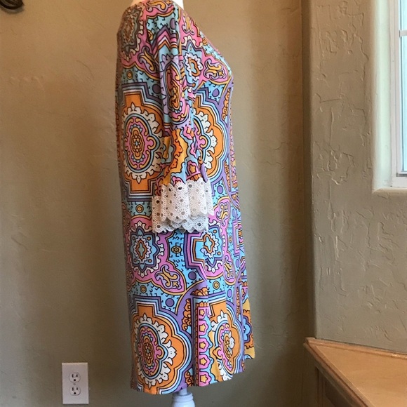 NWT Judith March shift dress with bell sleeves - Picture 4 of 7
